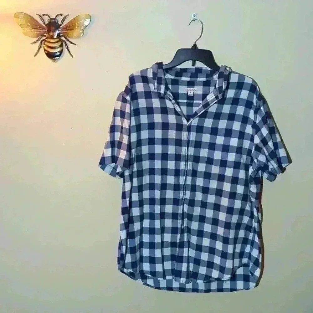 Merona, XL, blue and white button up tshirt